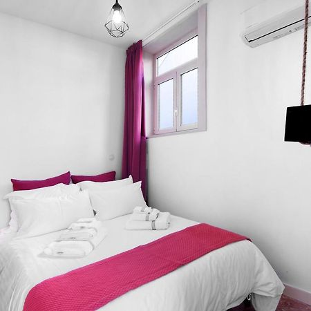 Crooked Floor House - 1St Floor Apartment Porto Luaran gambar