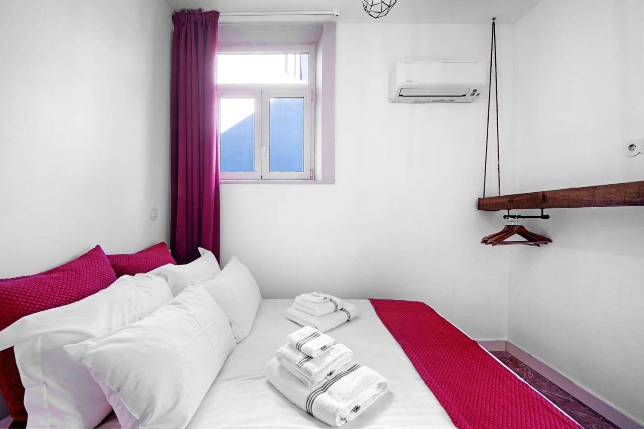 Crooked Floor House - 1St Floor Apartment Porto Luaran gambar