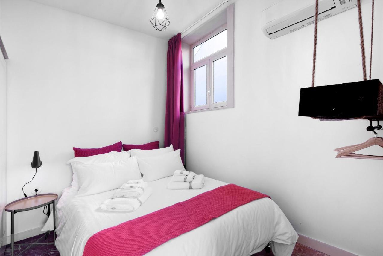 Crooked Floor House - 1St Floor Apartment Porto Luaran gambar